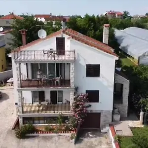 App-amelijas Apartman